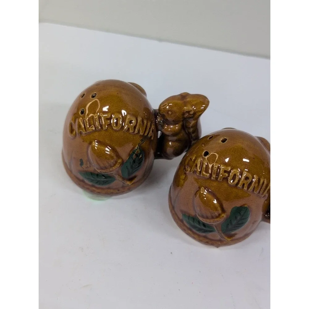 Vintage Squirrel / Acorn 